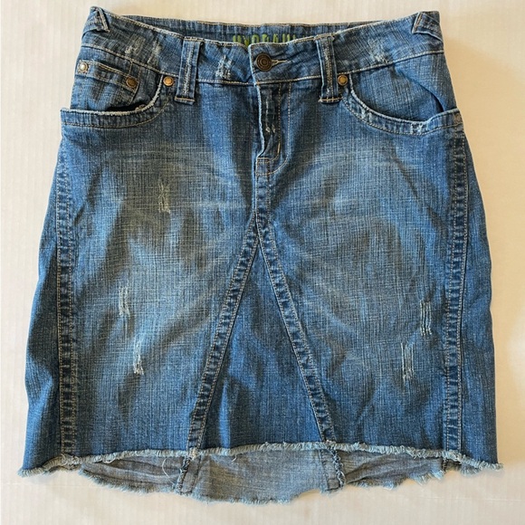 Hydraulic Distressed Raw Hem Denim Skirt Size 9/10 - Picture 6 of 6
